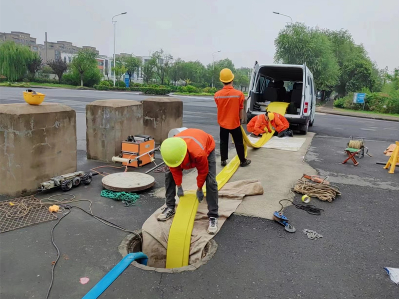 锁四光固化管道修复